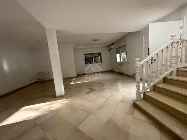 A louer un duplex S+3 à la Marsa Route du Relais