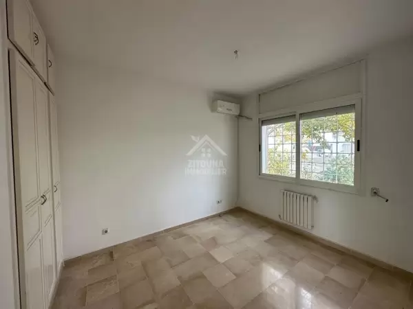 A louer un duplex S+3 à la Marsa Route du Relais