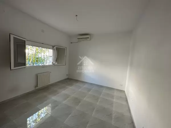A louer un Rez de Chaussée de villa à la Marsa