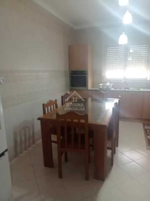 A louer un bel étage de villa S+3 meublé à La Marsa Stade
