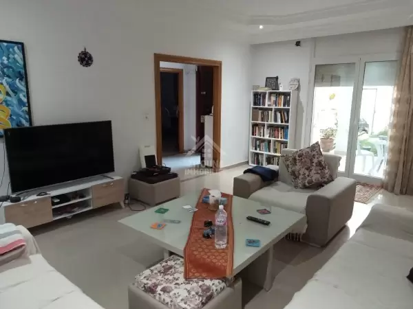 A louer un rdc de villa S+3 à à la Marsa Sidi Abdelaziz