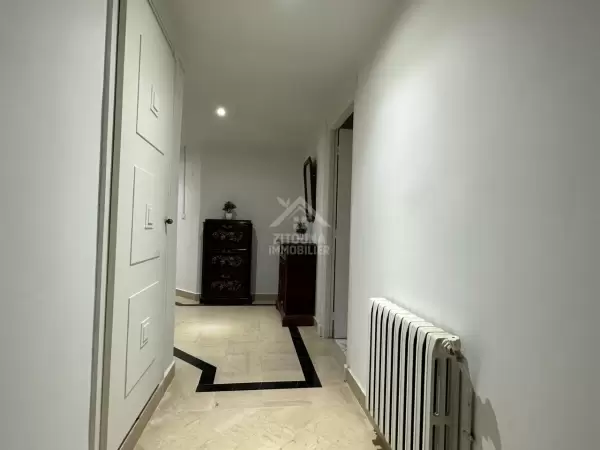 A louer un Appartement S+3 Meublé avec vue superbe au Golden Tulip