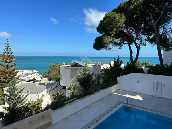 A louer une villa avec une vue imprenable sur mer