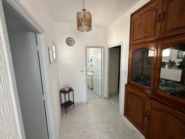 A Vendre un beau duplex à la Marsa avec jardin