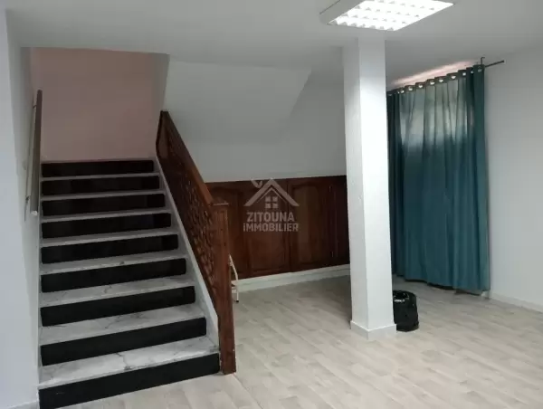 A louer un rez chaussée à usage bureautique à Sidi Daoued