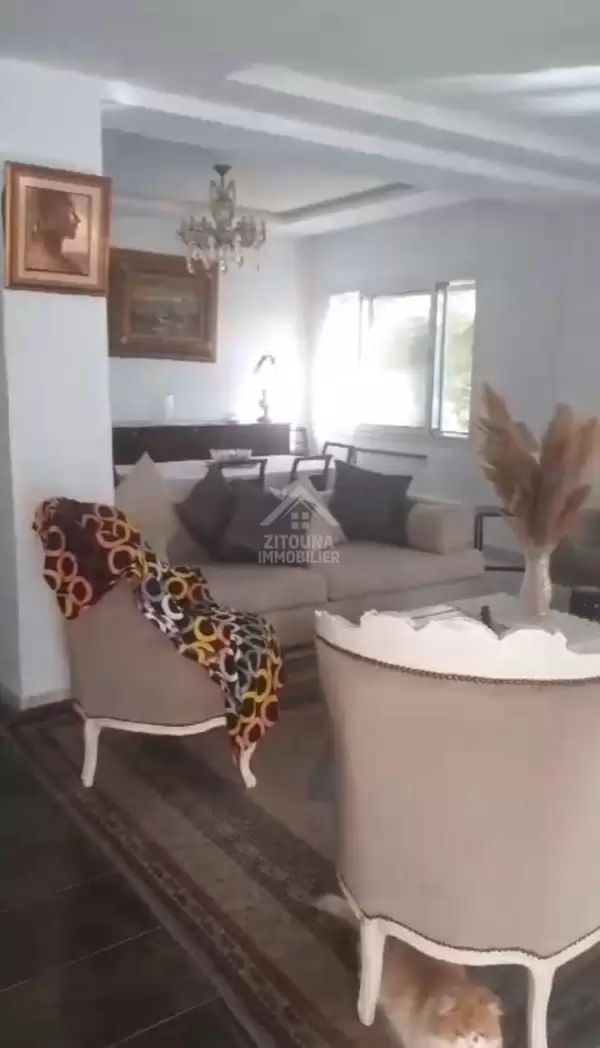 A louer un duplex avec piscine à la Soukra