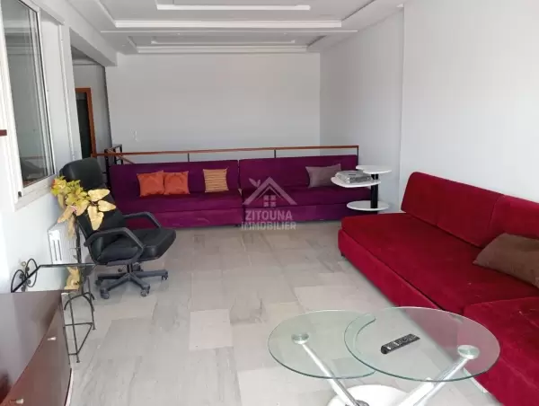 A vendre une grande villa à Gammarth Supérieur