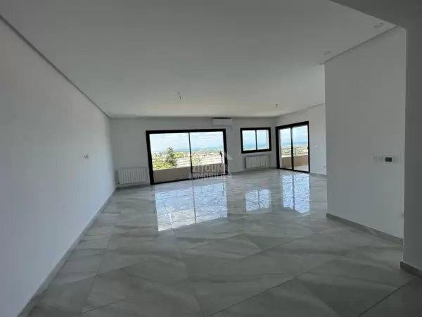 A vendre un appartement à Gammarth Superieur