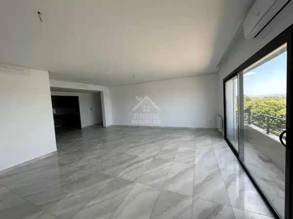 A vendre un appartement à Gammarth Superieur