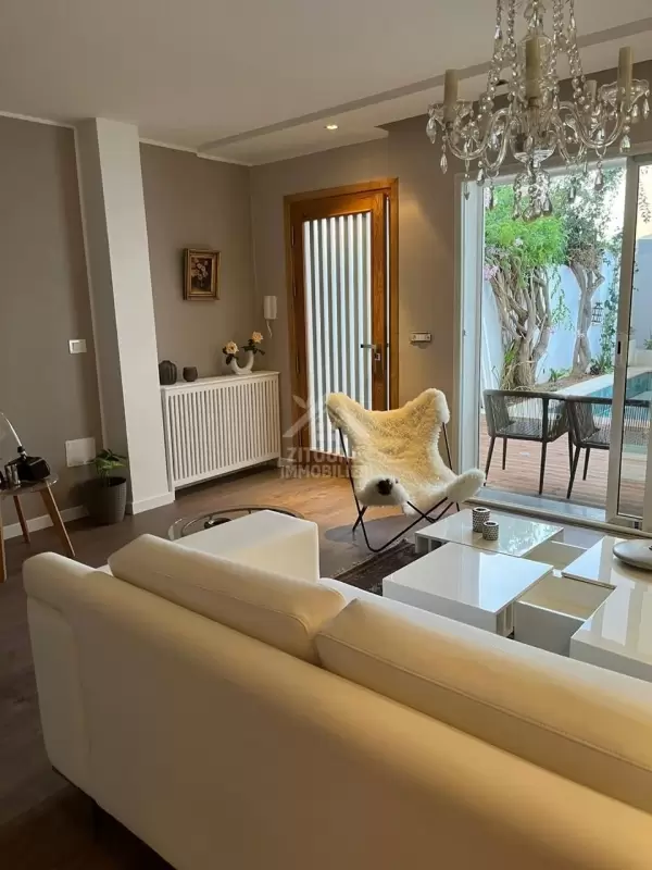 À louer : Magnifique duplex avec piscine