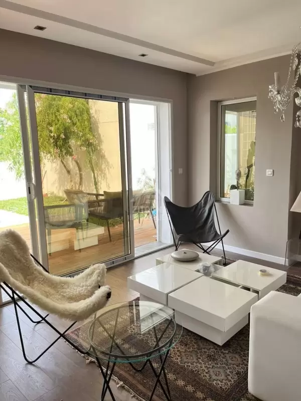 À louer : Magnifique duplex avec piscine