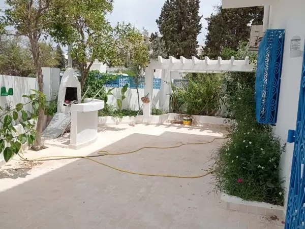 À louer un Rez-de-chaussée de villa de style arabesque à Sidi Bou Said