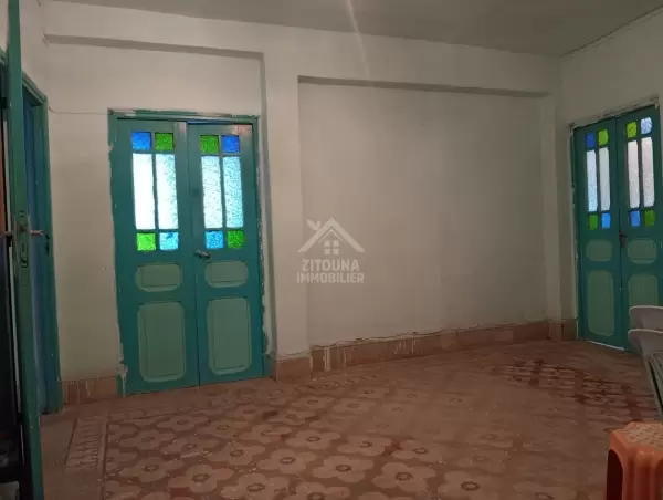A Vendre un petit immeuble de style arabesque à Tunis