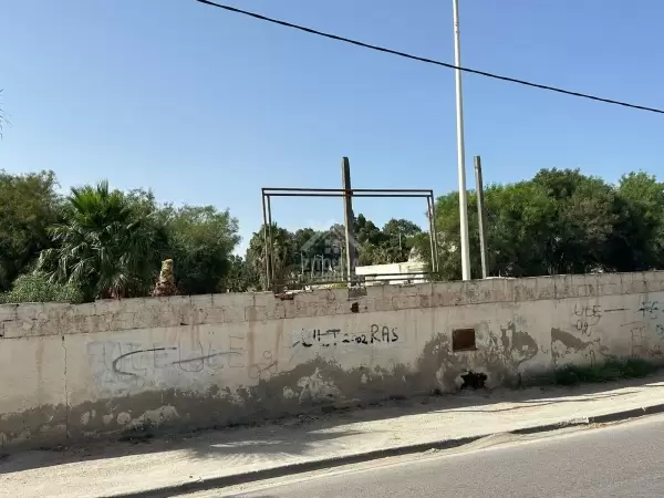 A Vendre Terrain Constructible à la Soukra