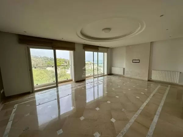A Louer un appartement avec magnéfique vue sur mer à la Marsa