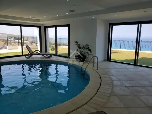 A Louer une villa de maître à Metline