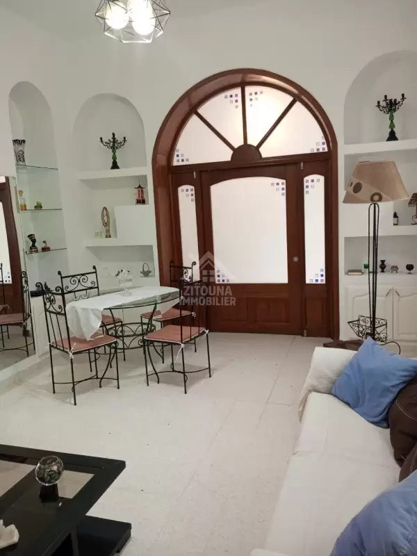 A louer un appartement S+1 avec jardin à la Marsa Ville