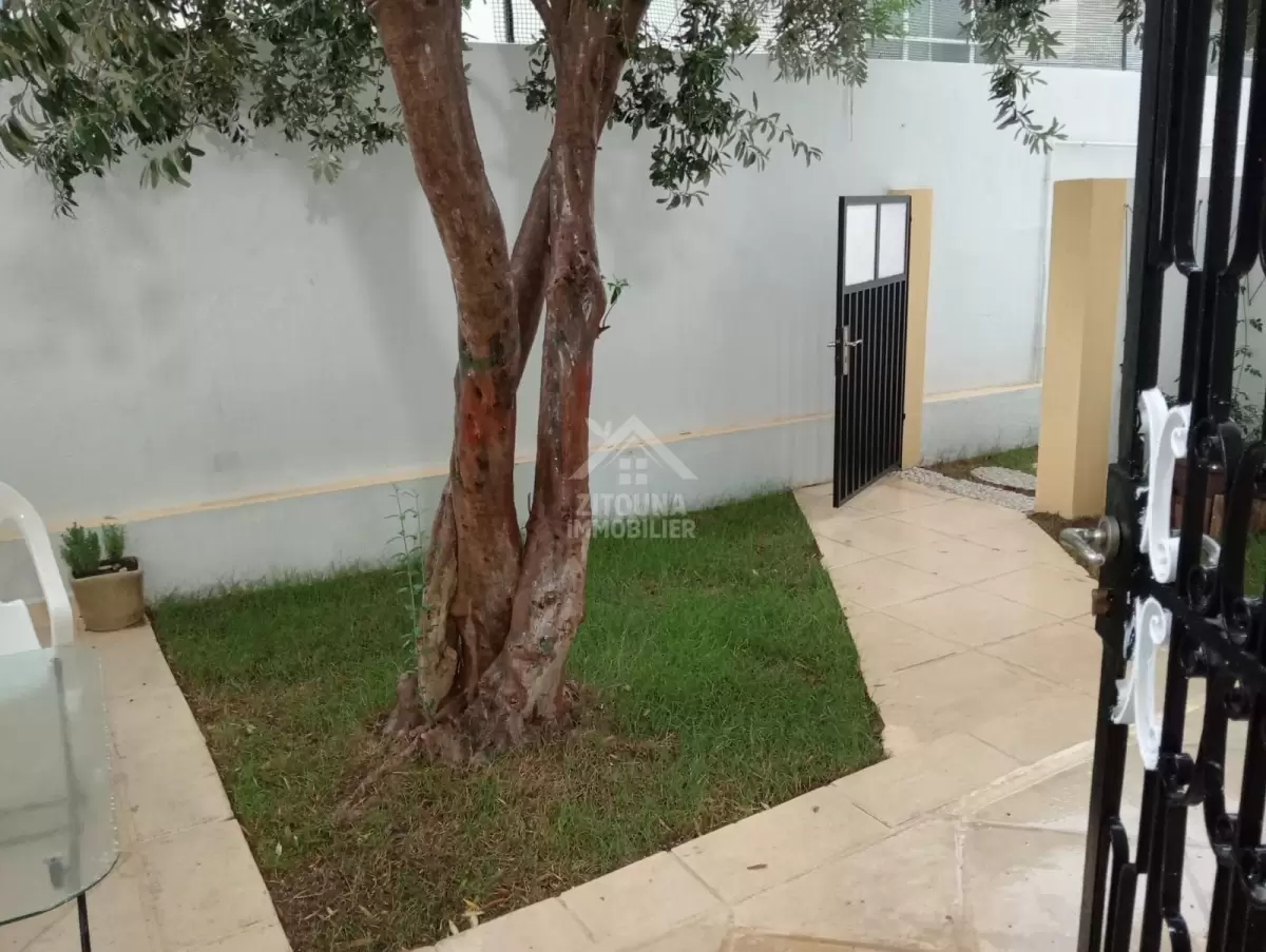 A louer un appartement au RDC à la Marsa plage