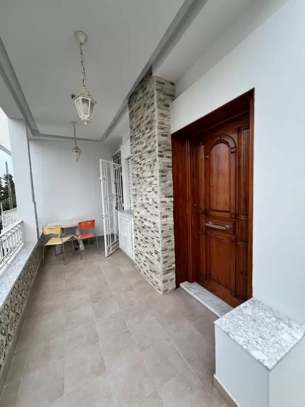 A louer étage de villa à la Marsa Saada